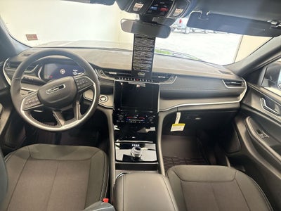 2026 Jeep Grand Cherokee Laredo X