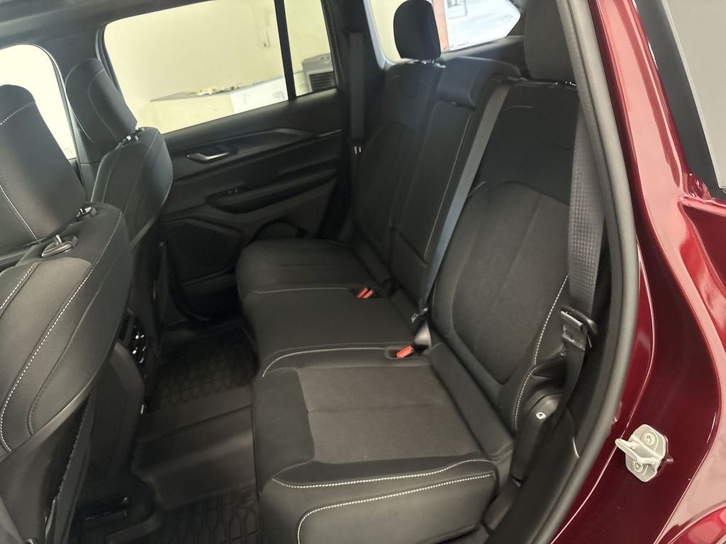 2026 Jeep Grand Cherokee Laredo X