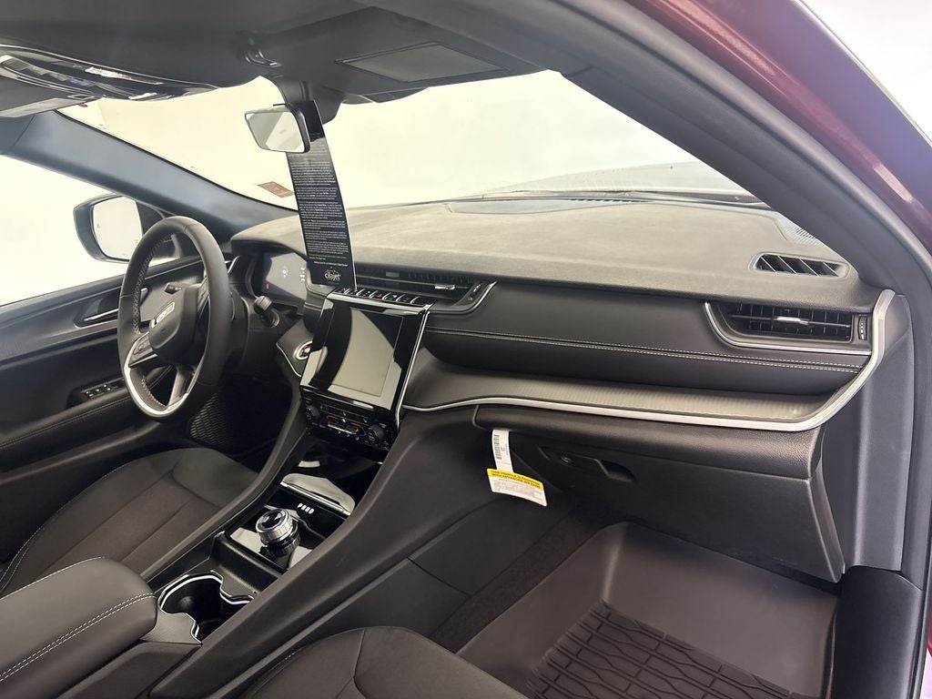 2026 Jeep Grand Cherokee Laredo X