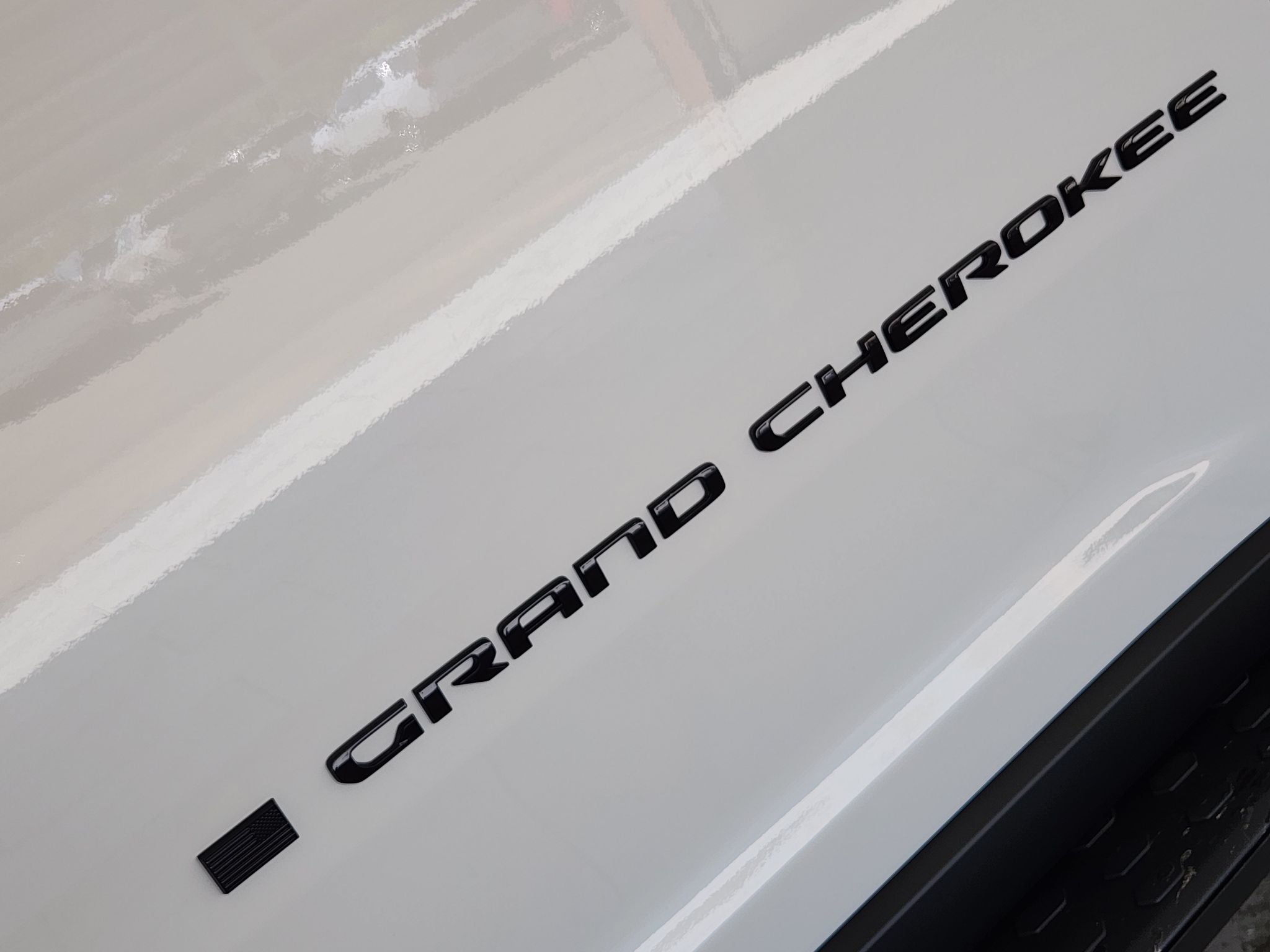 2027 Jeep Grand Cherokee Laredo Altitude