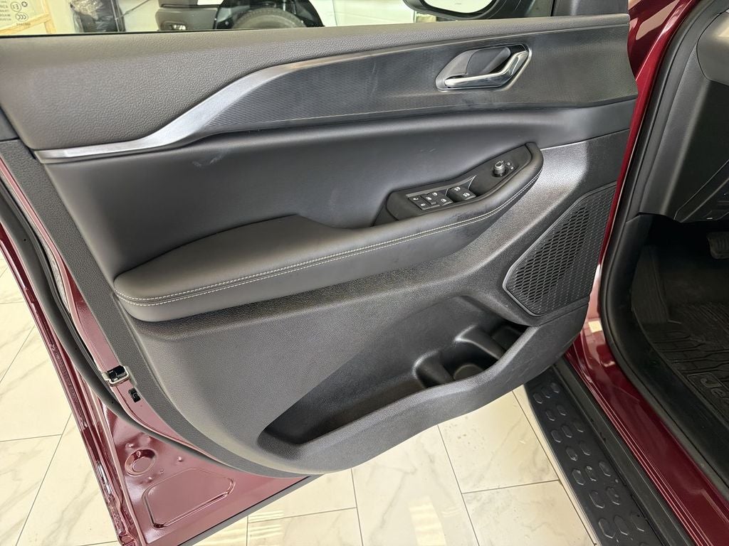 2026 Jeep Grand Cherokee Laredo X