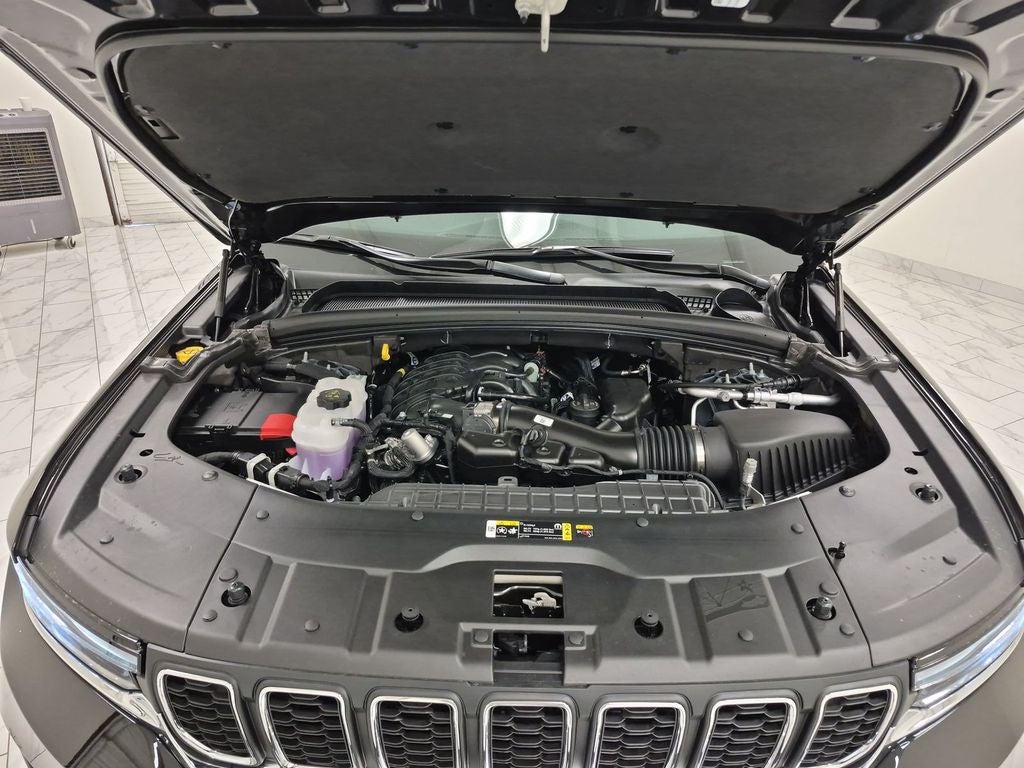 2025 Jeep Grand Cherokee Laredo X