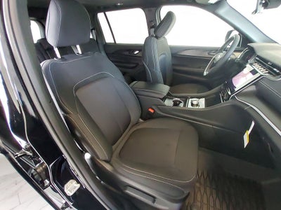 2026 Jeep Grand Cherokee Laredo X