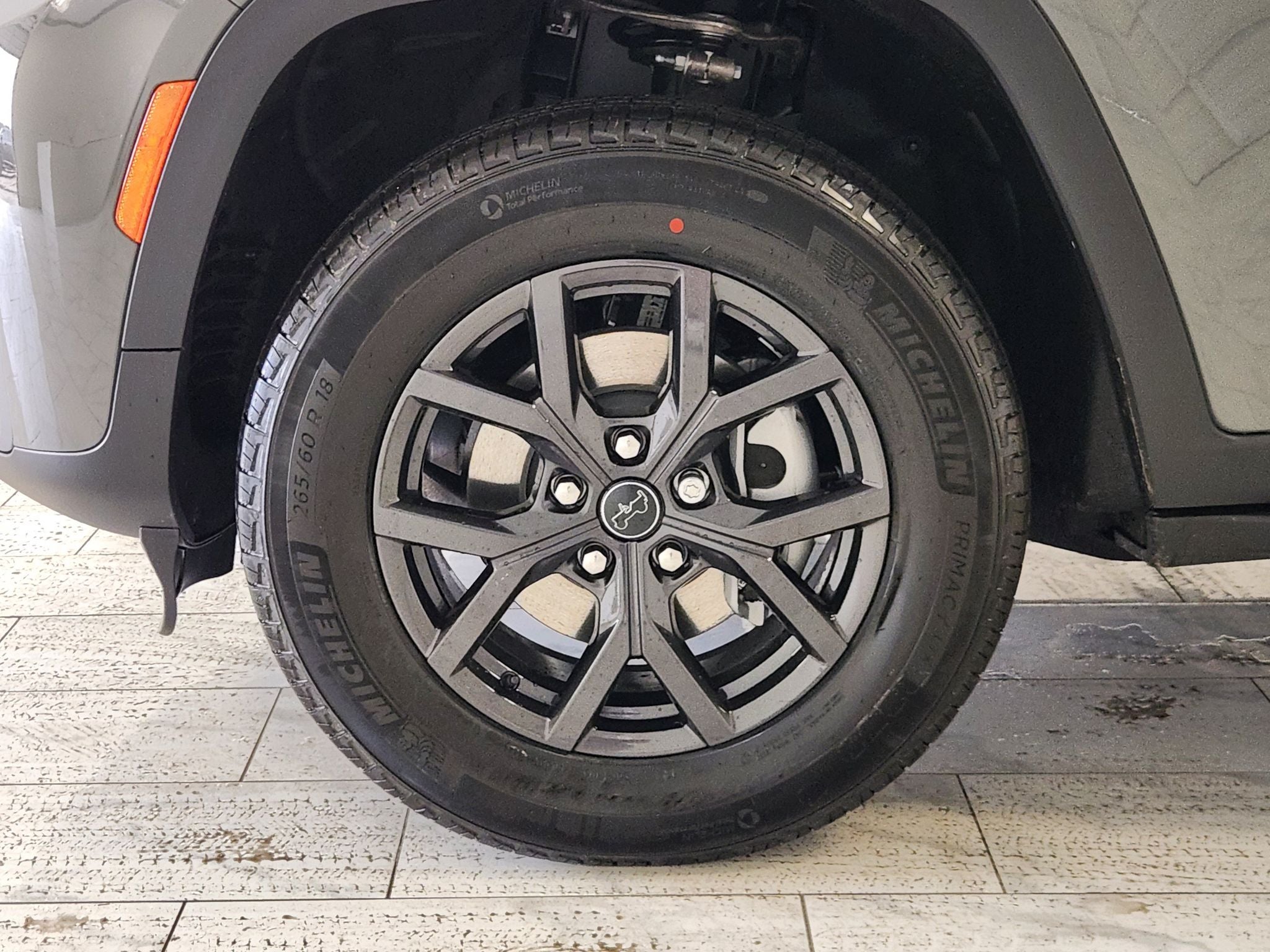 2027 Jeep Grand Cherokee Laredo Altitude