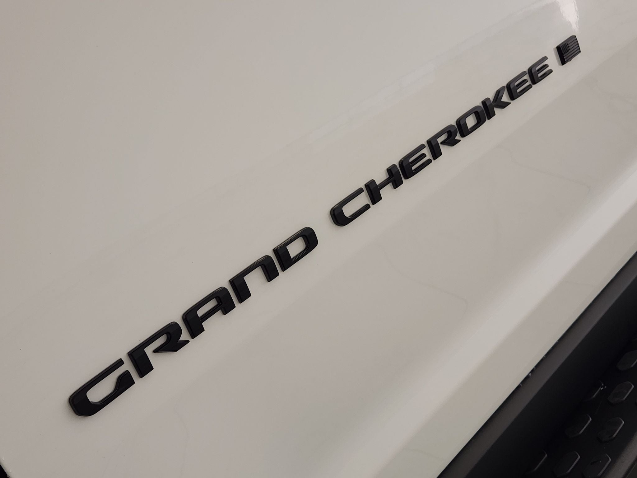 2027 Jeep Grand Cherokee Laredo Altitude