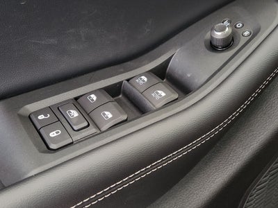 2027 Jeep Grand Cherokee Laredo Altitude