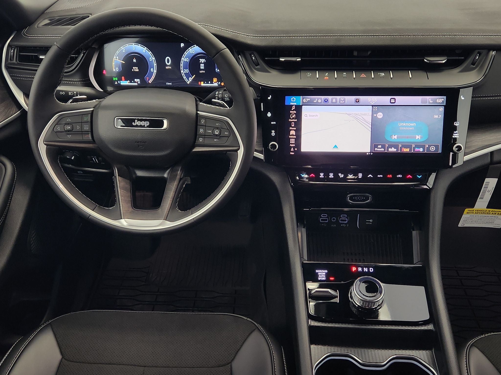 2027 Jeep Grand Cherokee Laredo Altitude