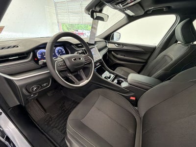 2026 Jeep Grand Cherokee Laredo X