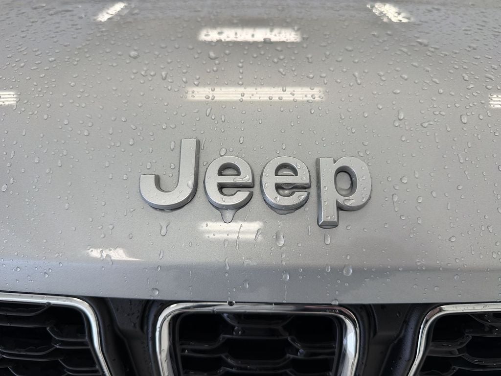 2026 Jeep Grand Cherokee Laredo X