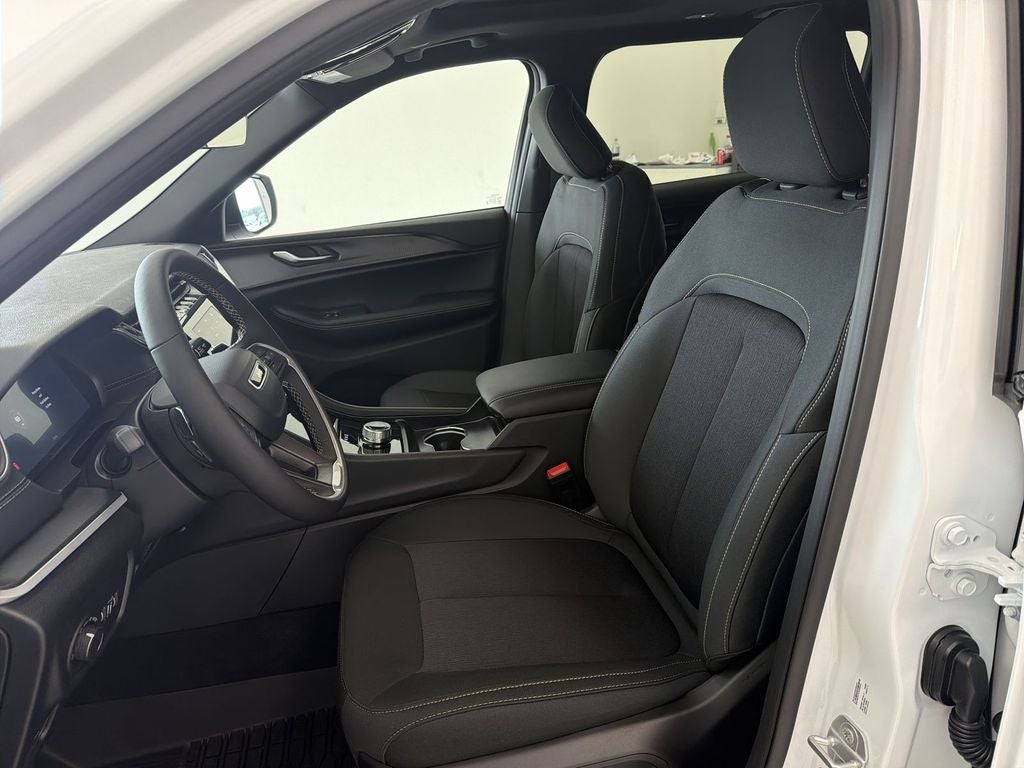 2026 Jeep Grand Cherokee Laredo X