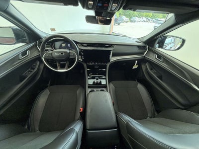 2026 Jeep Grand Cherokee L Laredo Altitude