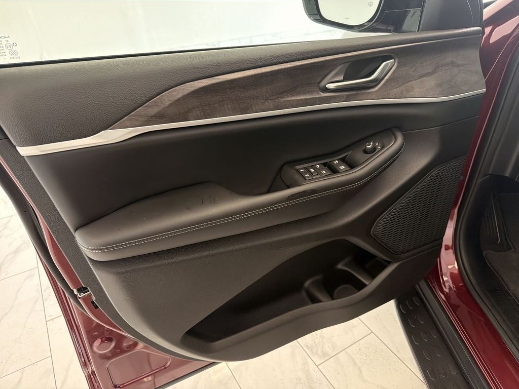 2026 Jeep Grand Cherokee L Laredo Altitude