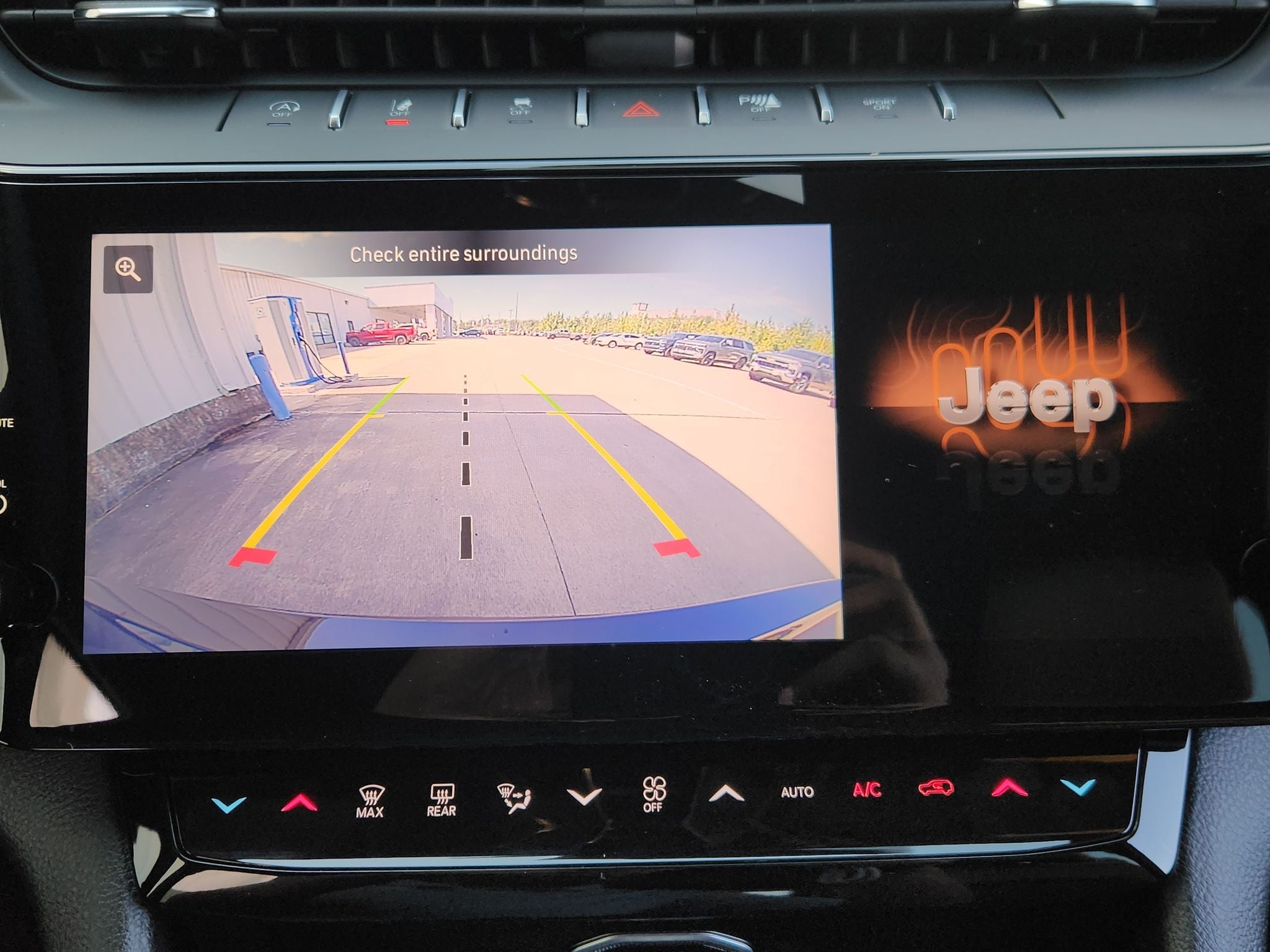 2027 Jeep Grand Cherokee Laredo Altitude