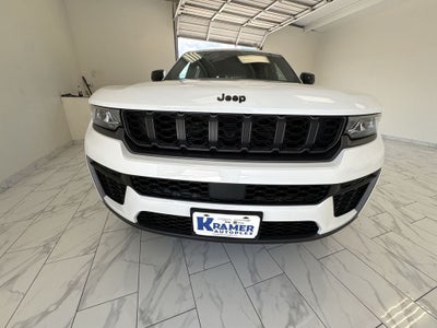 2026 Jeep Grand Cherokee Laredo Altitude
