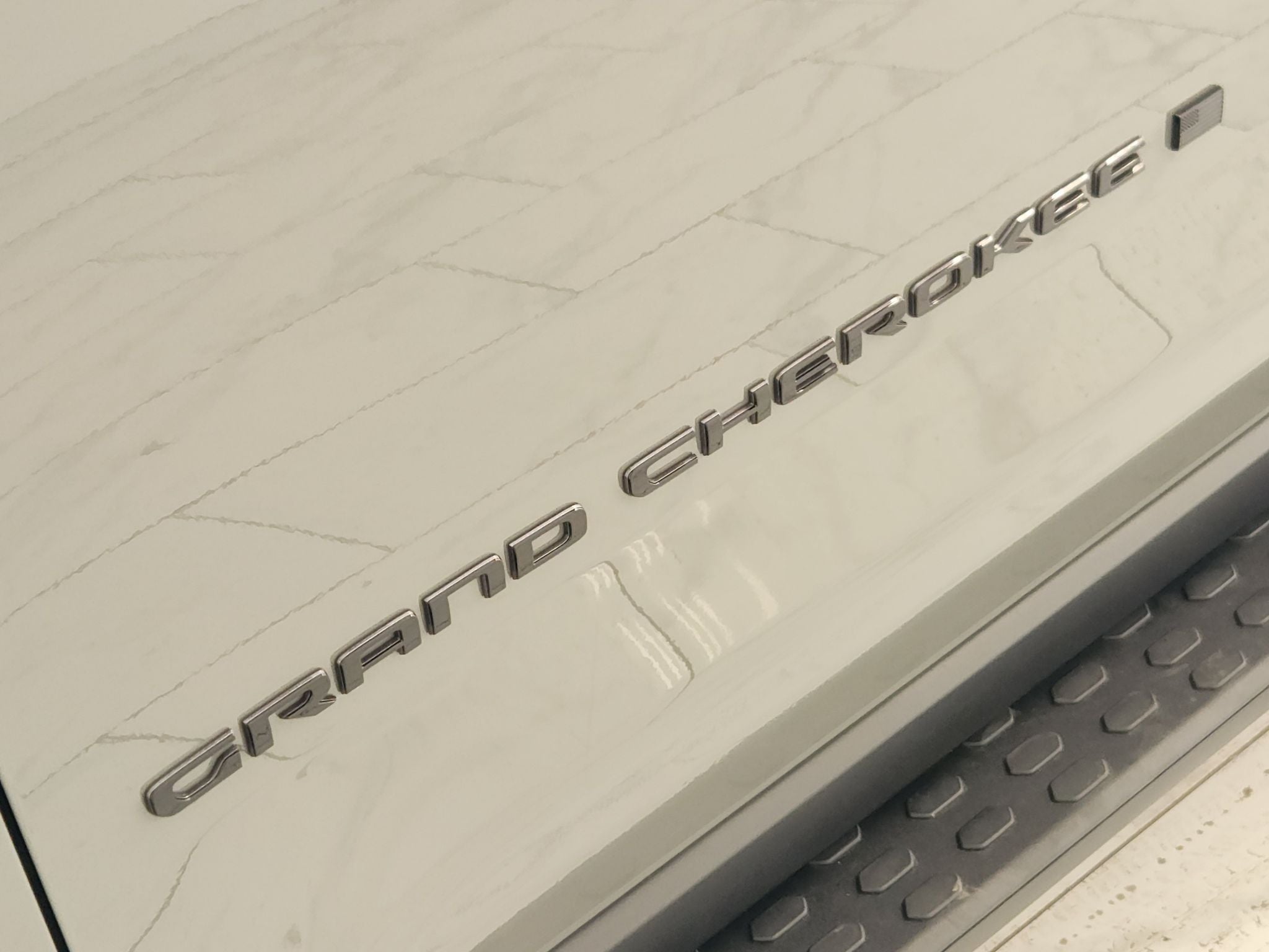 2027 Jeep Grand Cherokee Laredo Altitude