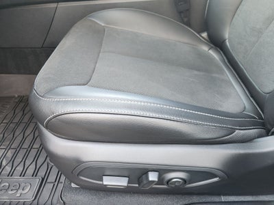 2027 Jeep Grand Cherokee Laredo Altitude