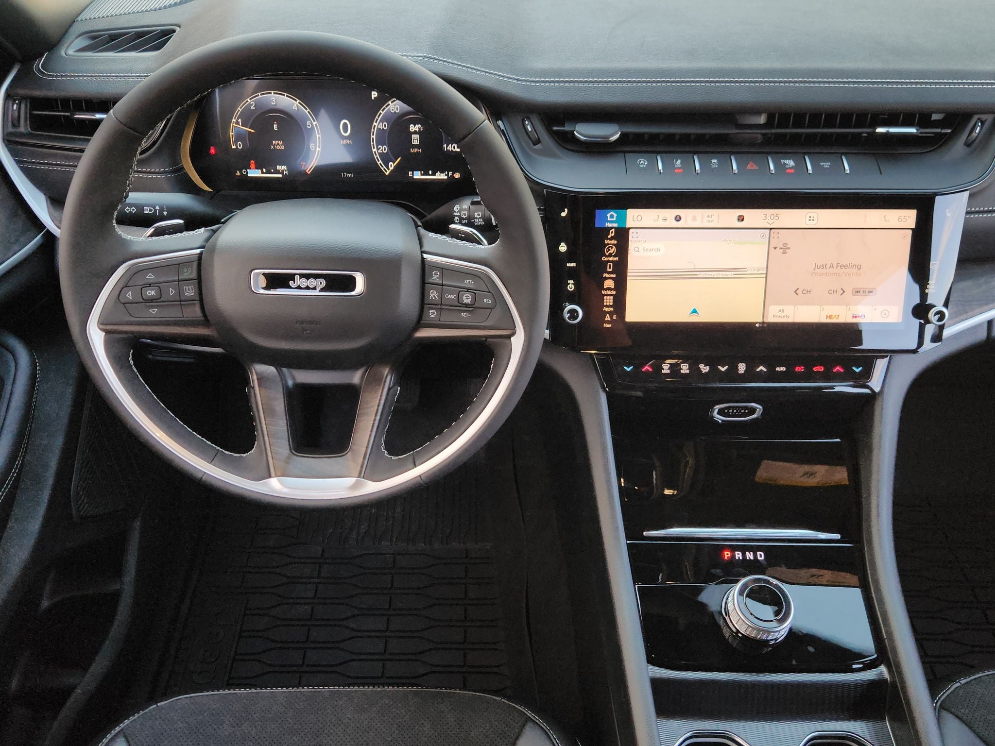 2027 Jeep Grand Cherokee Laredo Altitude