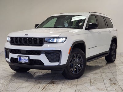 2027 Jeep Grand Cherokee Laredo Altitude