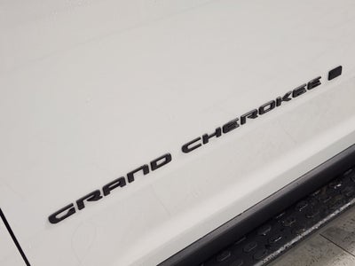 2027 Jeep Grand Cherokee Laredo Altitude