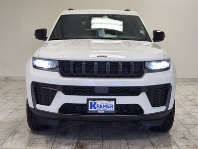 2027 Jeep Grand Cherokee Laredo Altitude