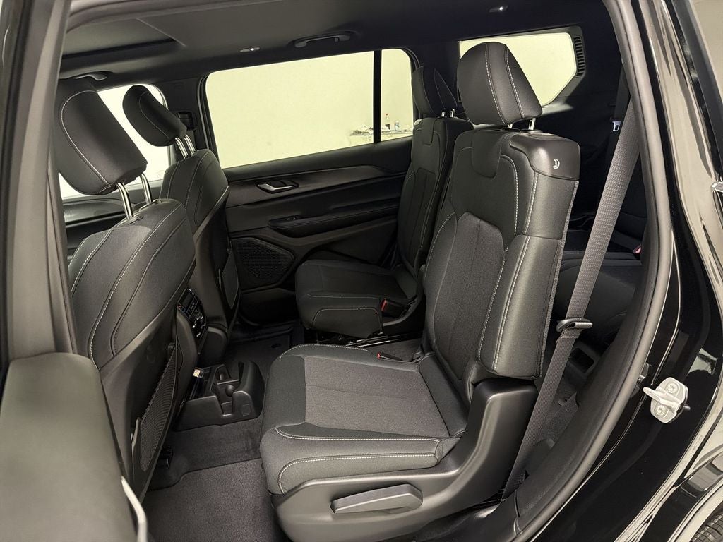 2026 Jeep Grand Cherokee Laredo X