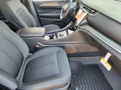 2027 Jeep Grand Cherokee Laredo X