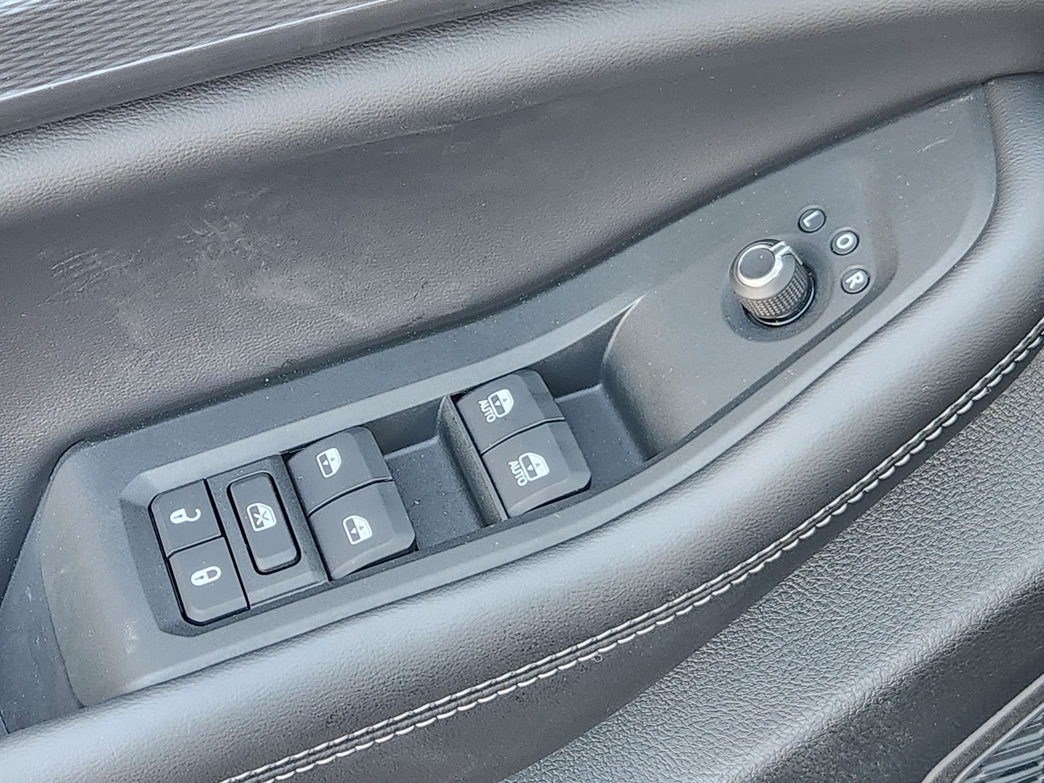 2027 Jeep Grand Cherokee Laredo X