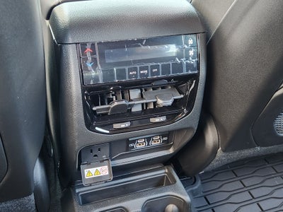 2027 Jeep Grand Cherokee Laredo X