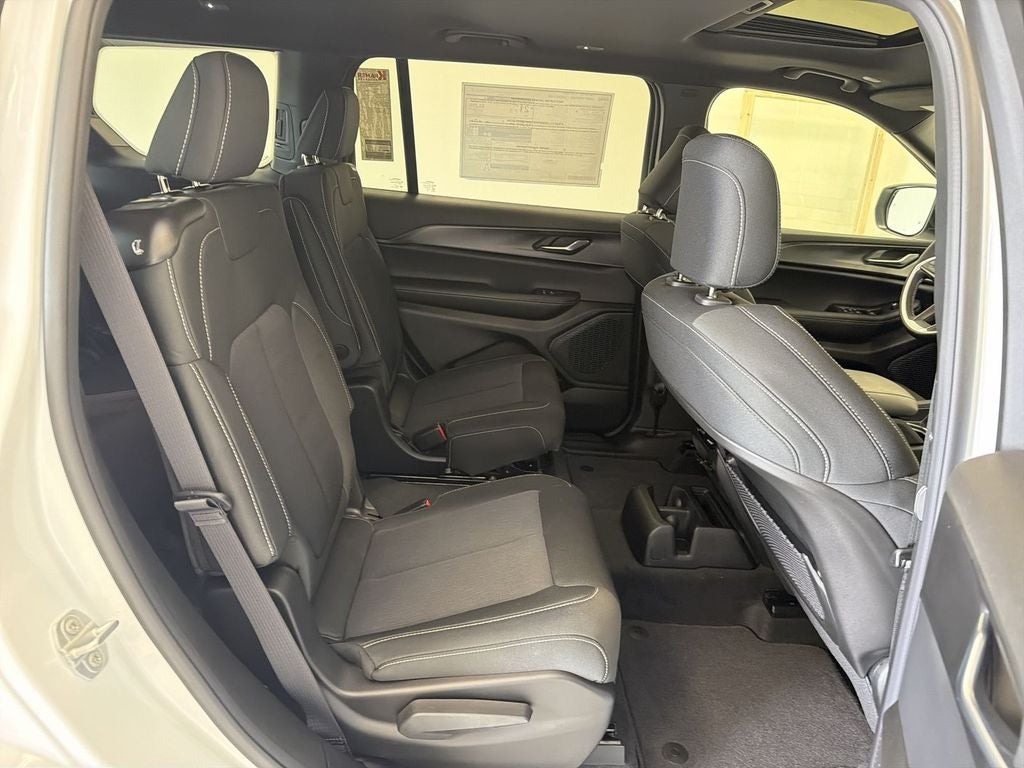 2026 Jeep Grand Cherokee Laredo X