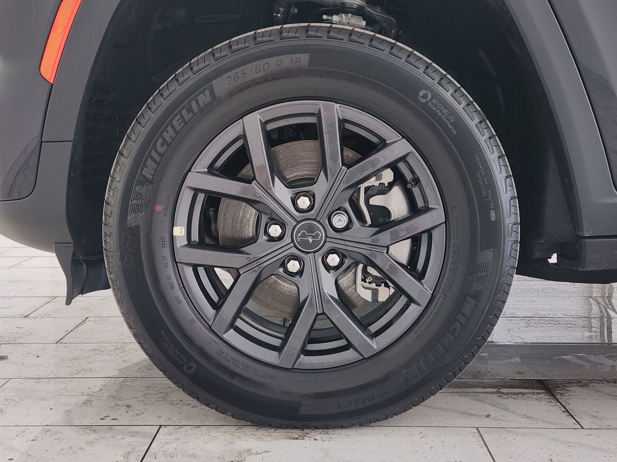 2027 Jeep Grand Cherokee Laredo Altitude