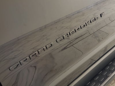 2027 Jeep Grand Cherokee Laredo Altitude