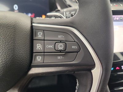 2027 Jeep Grand Cherokee Laredo Altitude