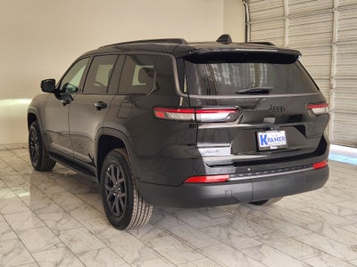 2027 Jeep Grand Cherokee Laredo Altitude