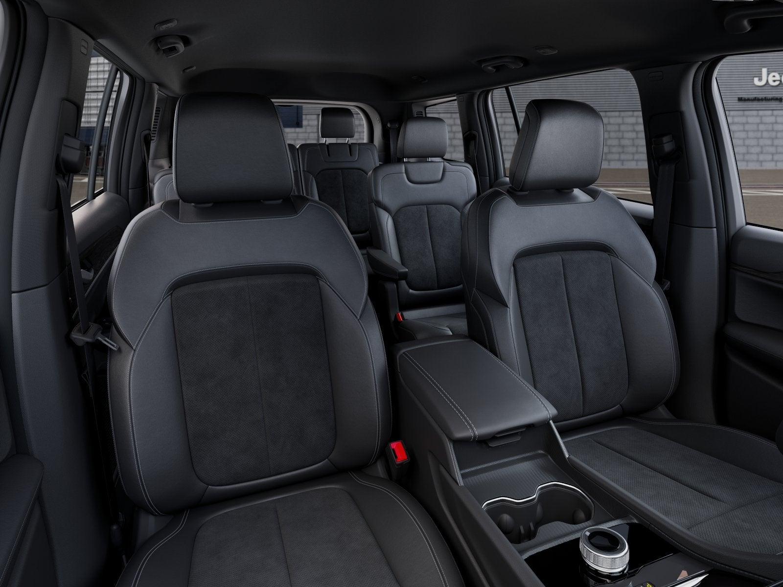 2027 Jeep Grand Cherokee Laredo / Altitude