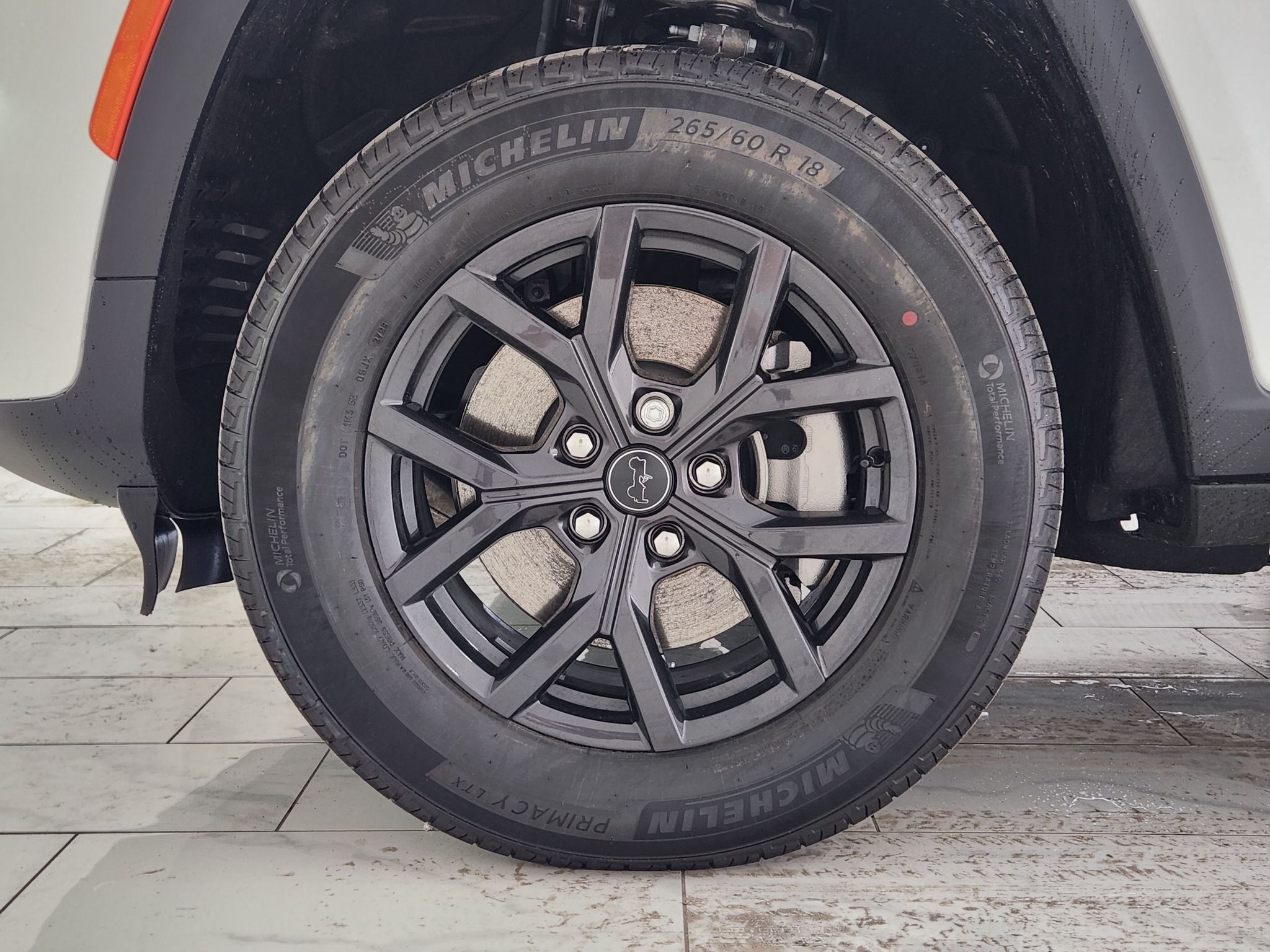 2027 Jeep Grand Cherokee Laredo Altitude