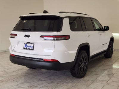 2027 Jeep Grand Cherokee Laredo Altitude