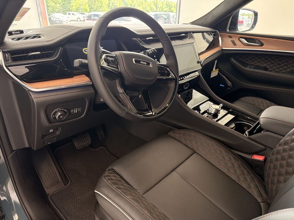 2026 Jeep Grand Cherokee Summit