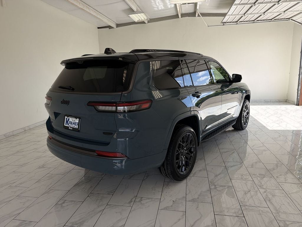 2026 Jeep Grand Cherokee Summit