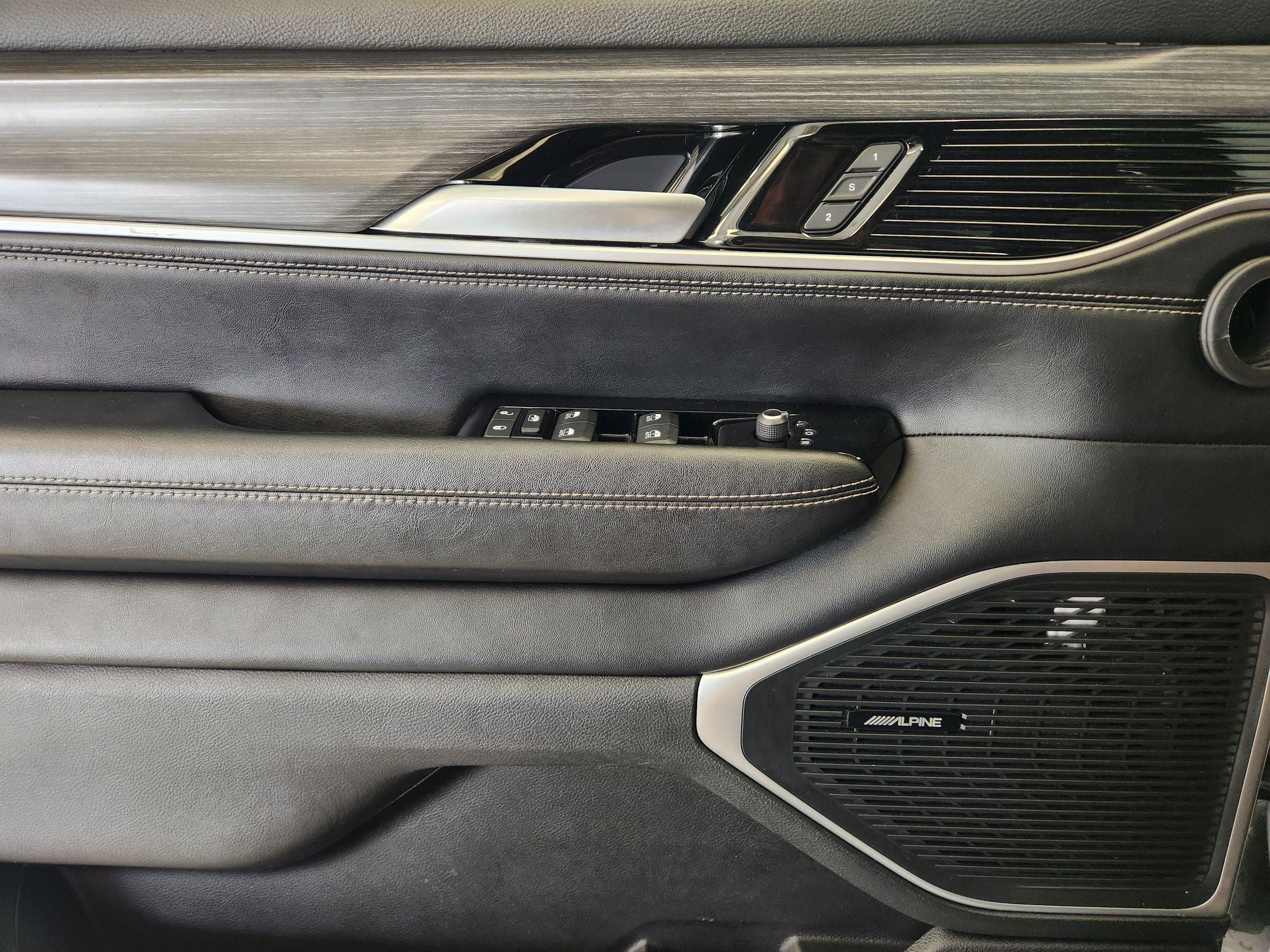 2024 Jeep Wagoneer L Series II
