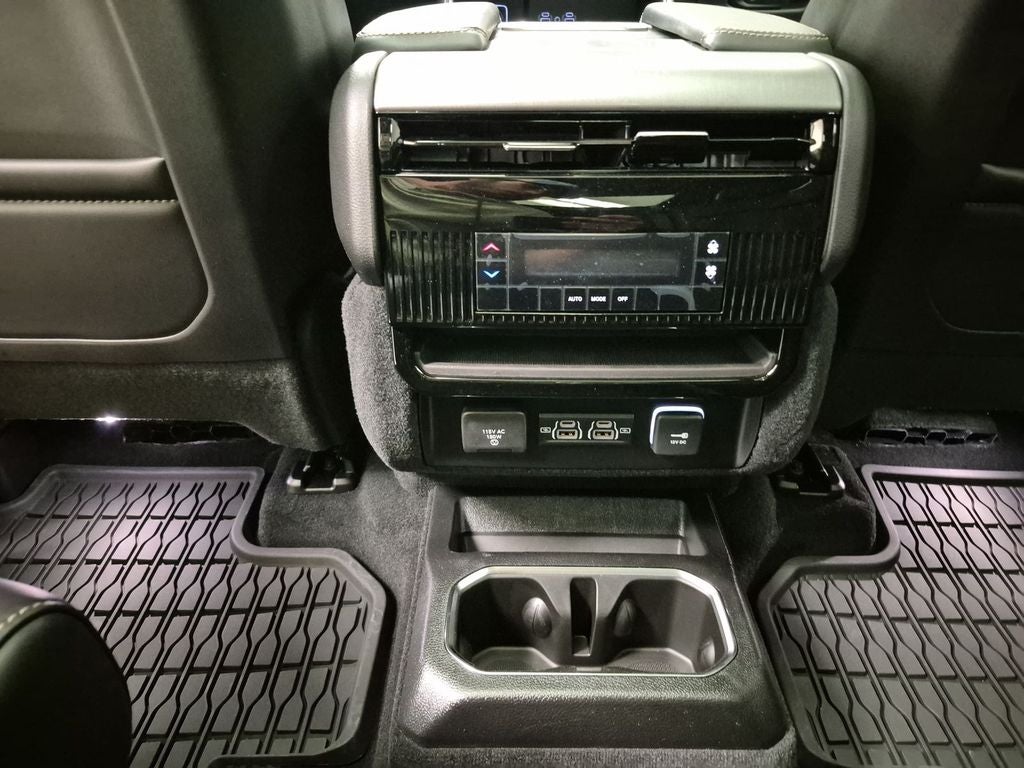 2026 Jeep Grand Wagoneer Base