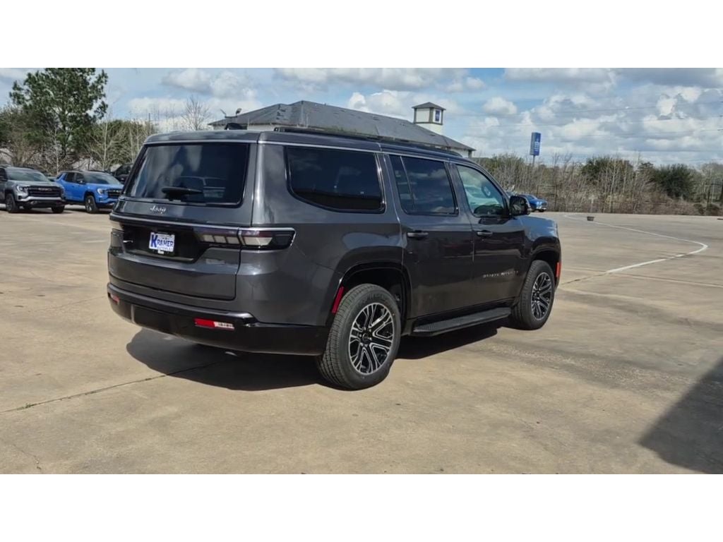 2026 Jeep Grand Wagoneer Base