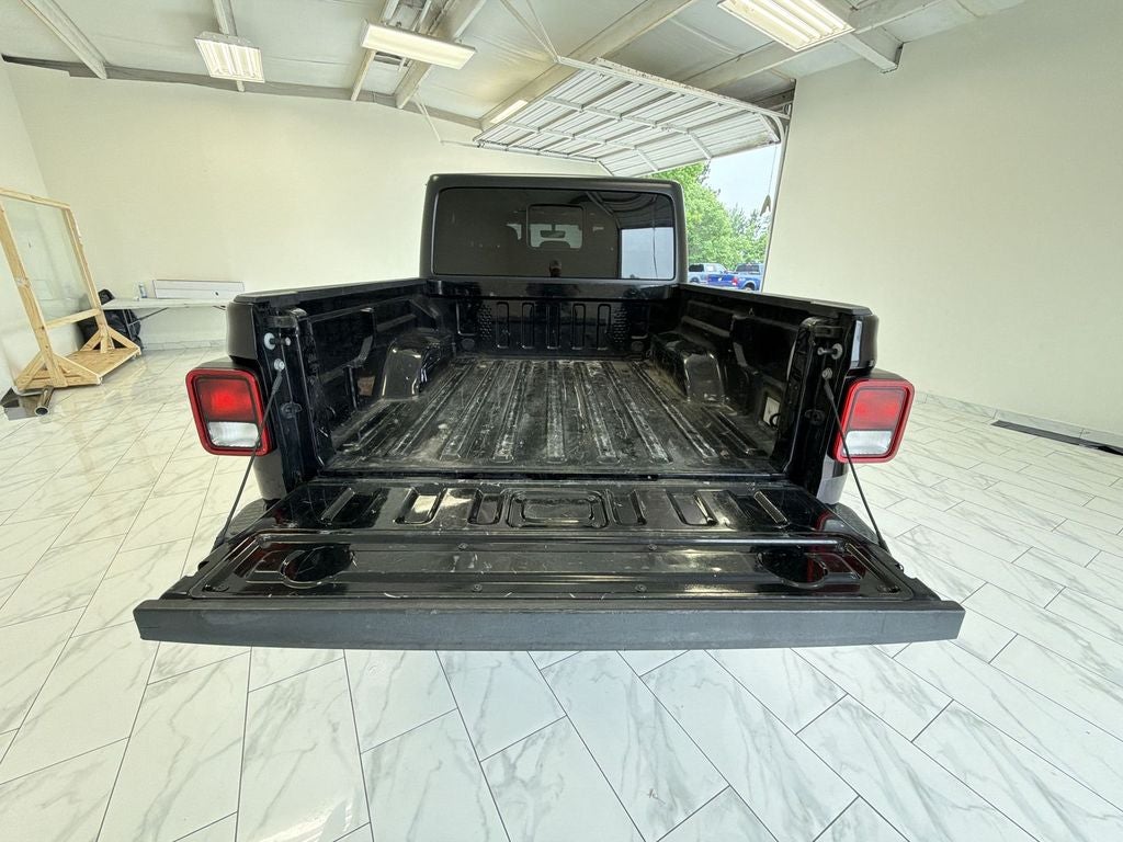 2023 Jeep Gladiator Overland