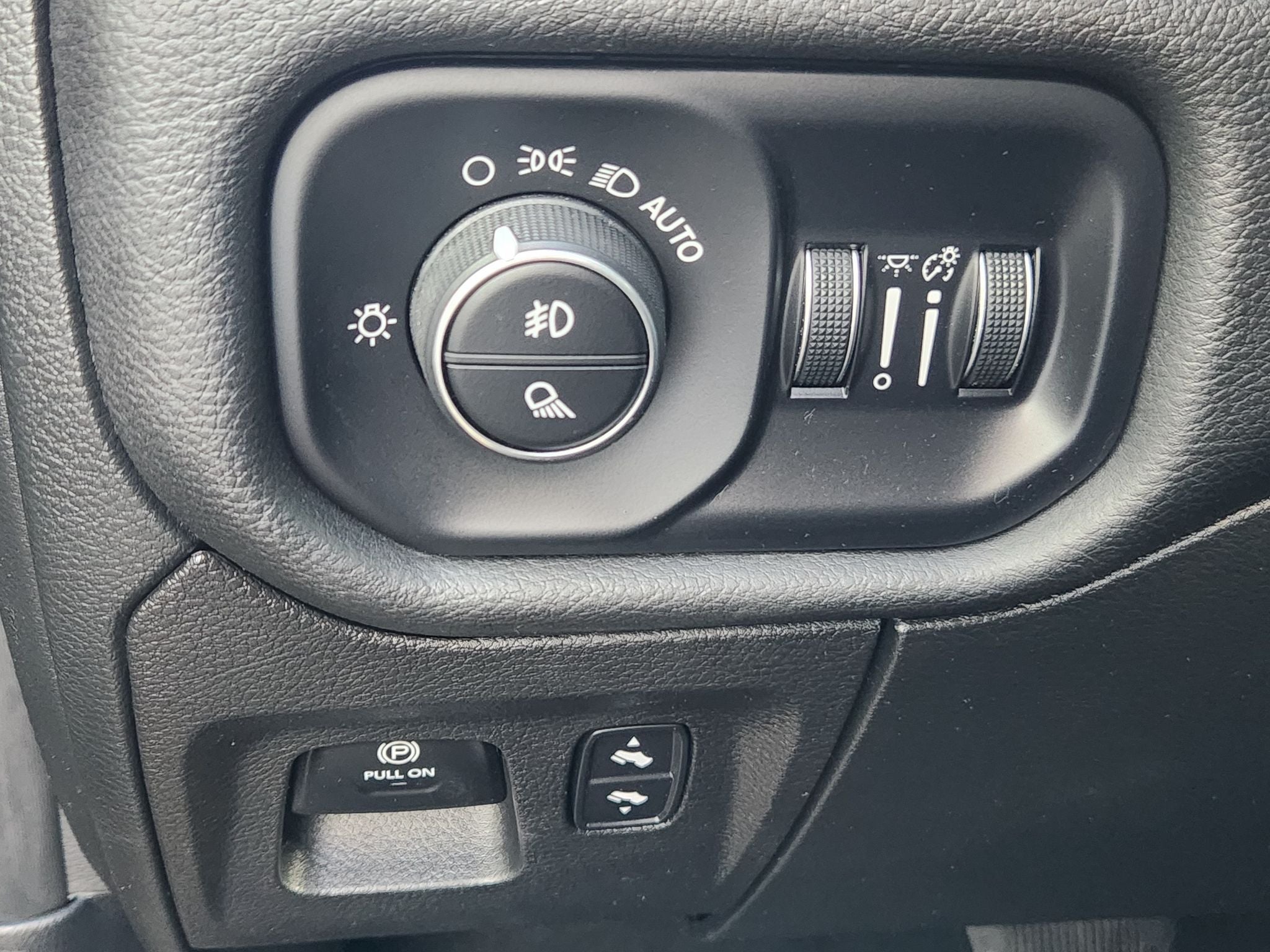 2024 RAM Ram 1500 Laramie