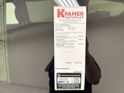 2026 Chrysler Pacifica Select