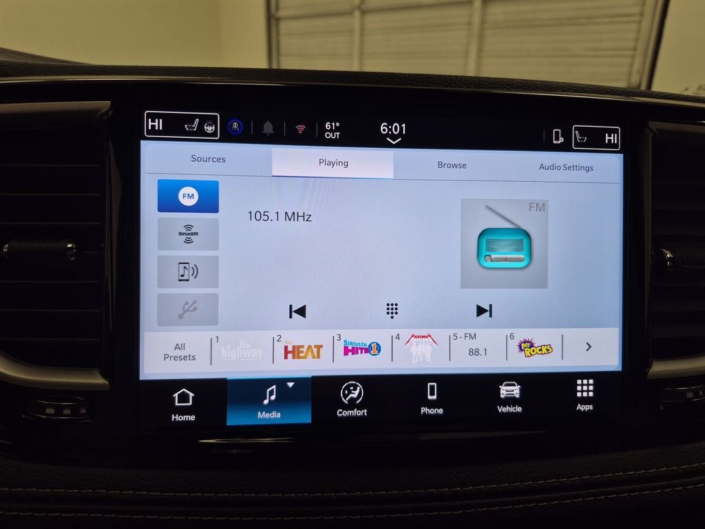 2026 Chrysler Pacifica Select