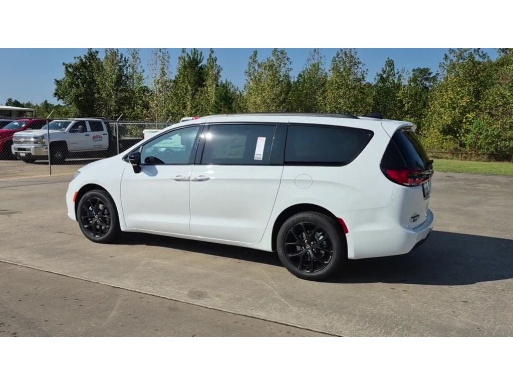 2026 Chrysler Pacifica Limited