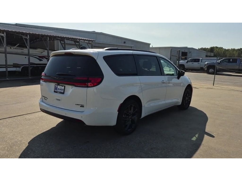 2026 Chrysler Pacifica Limited