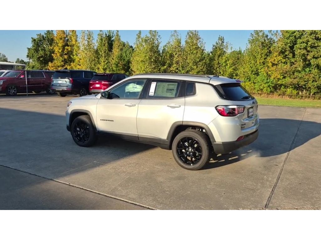 2026 Jeep Compass Latitude Altitude