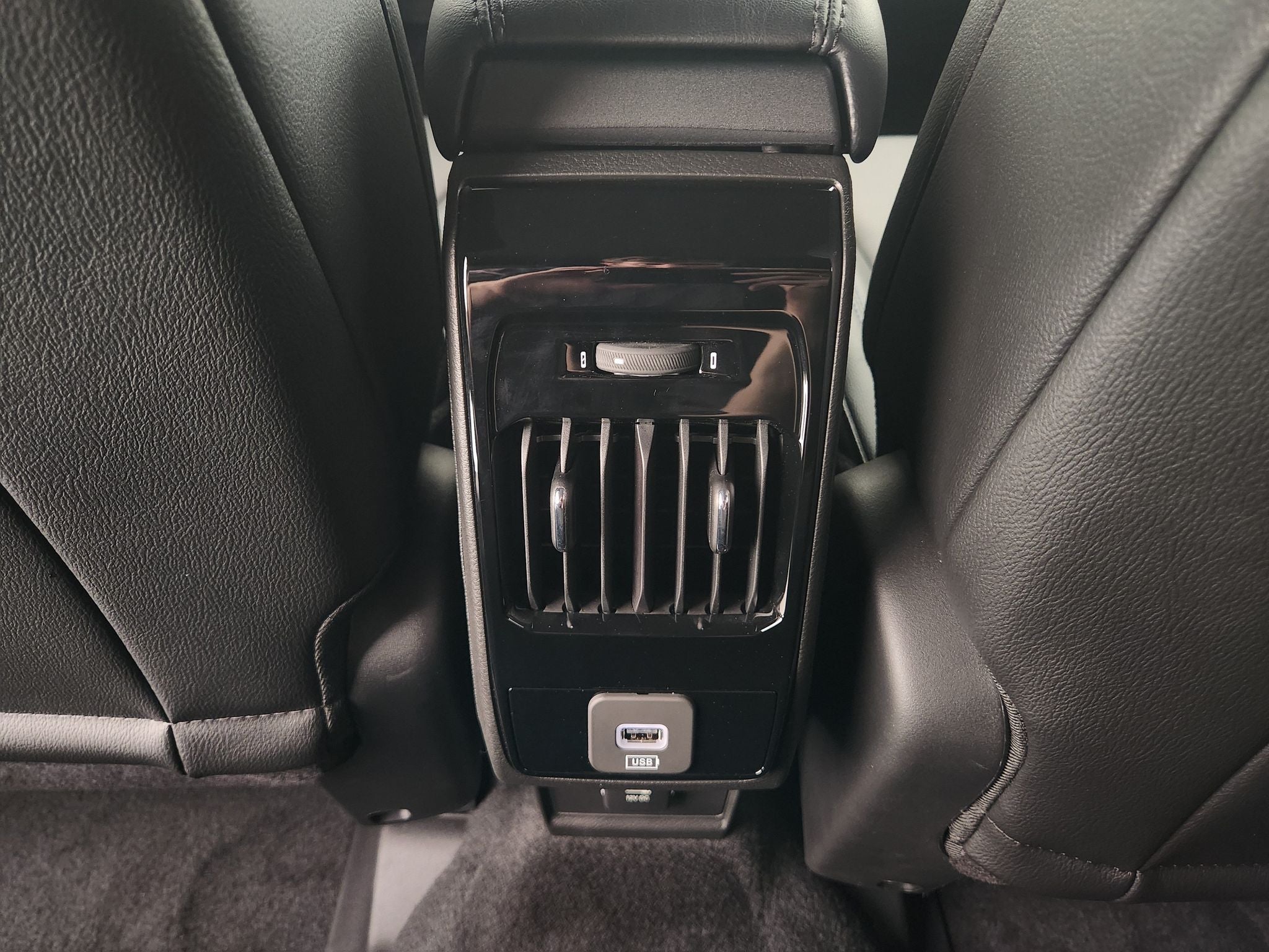 2027 Jeep Compass Latitude Altitude