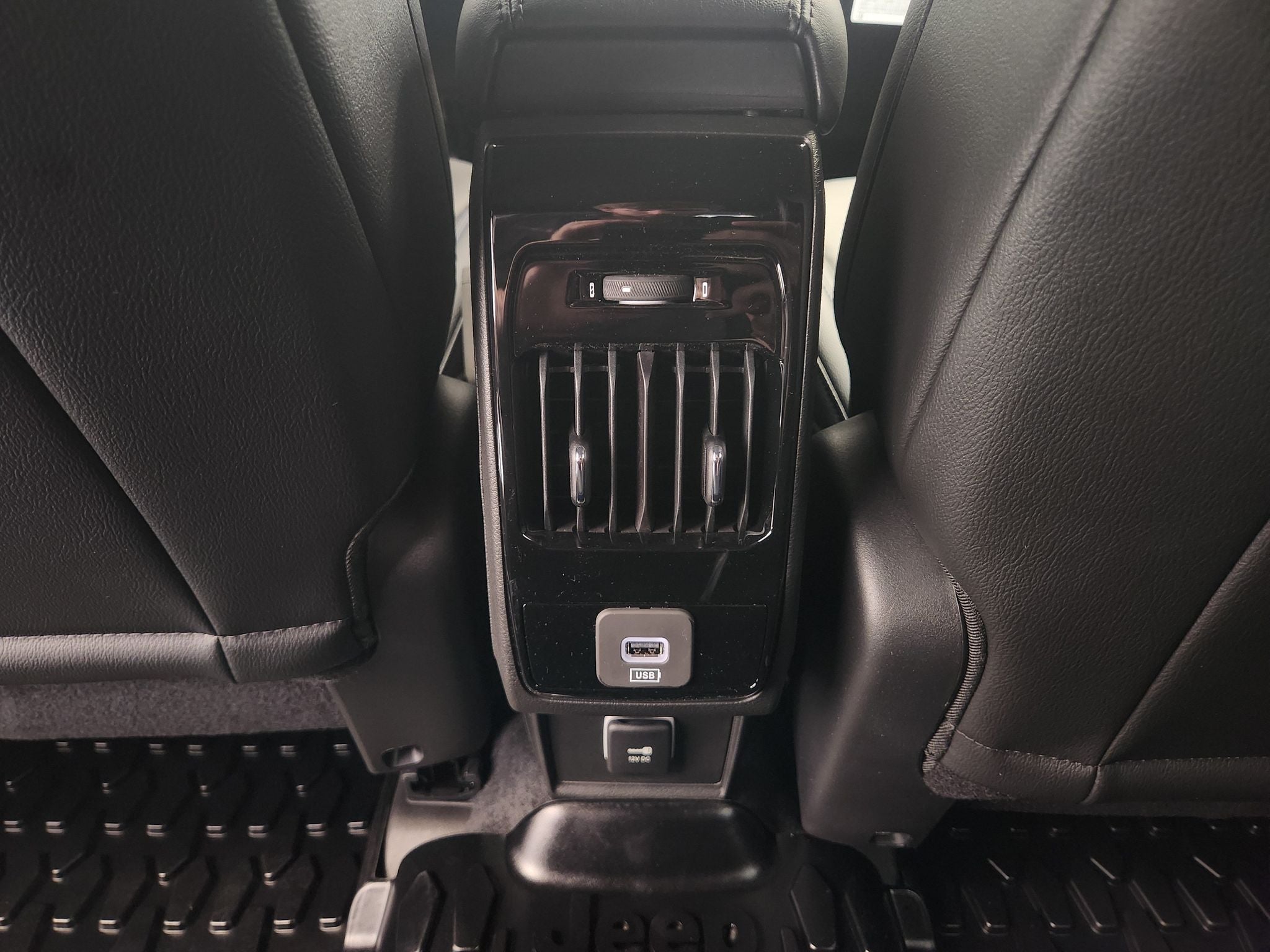 2027 Jeep Compass Latitude Altitude